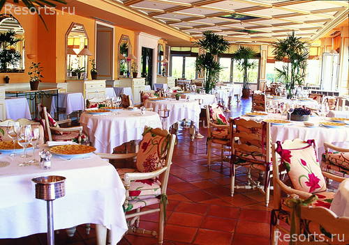 Hotel Chateau de la Messardiere 54